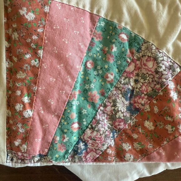 Handmade Floral Pastel Quilt Vest Women's Small - Picture 7 of 10